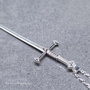Dolch Ohrringe, hypoallergene Ohrdrähte, lange Schwert Ohrringe, Gothic Schmuck, UK Bild 10
