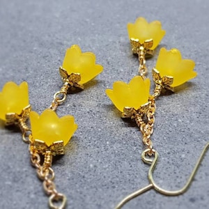 Flower Earrings, Hypoallergenic Ear Wires, Orange Earrings, Boho Jewelry, Simple Vintage Earrings