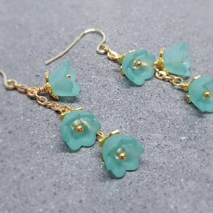 Flower Earrings, Hypoallergenic Ear Wires, Teal Green Earrings, Boho Jewelry, Simple Vintage Earrings