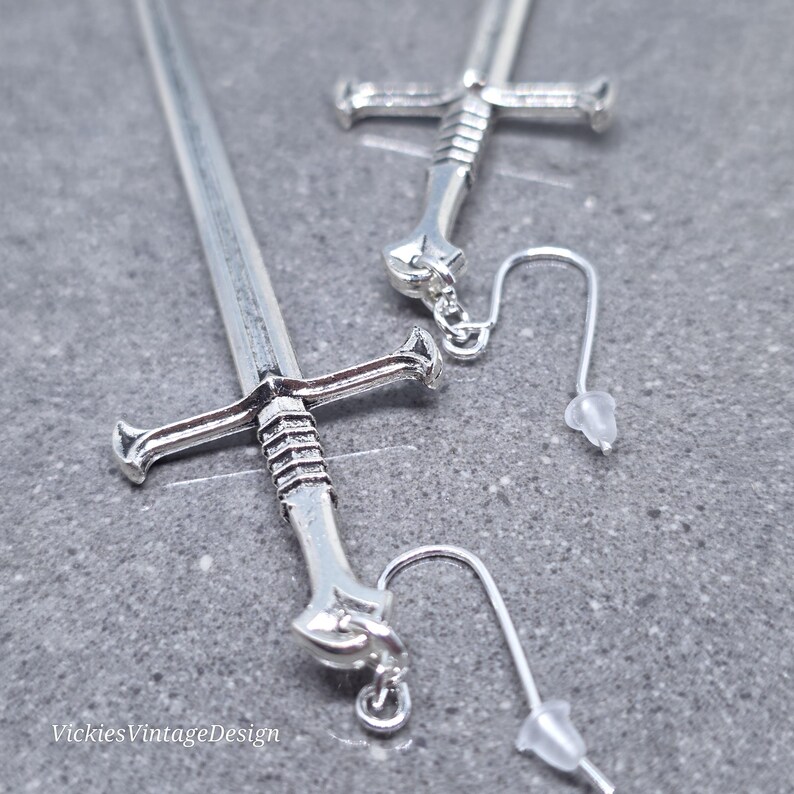 Boucles d'oreilles poignard, crochets d'oreille hypoallergéniques, boucles d'oreilles épée, bijoux cosplay, bijoux gothiques, par paire image 17