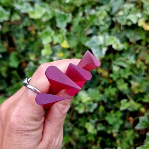 Spear head dotting tool
