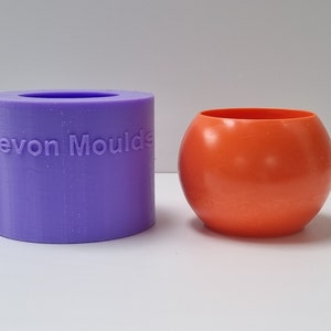 8cm Sphere plant pot/ candle vessel silicone mould, image 2