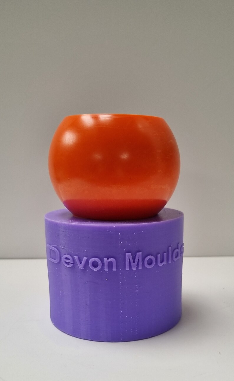 8cm Sphere plant pot/ candle vessel silicone mould, image 3