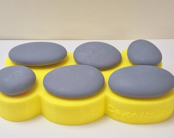 Sea stone/pebble shaped silicone mould