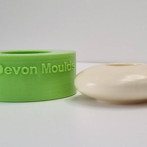 110mm/4.3"  flat tea light holder silicone mold