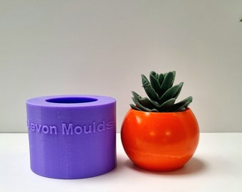 8cm Sphere plant pot/ candle vessel silicone mould,