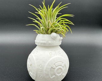 BB8 Droid Star Wars Air Plant Display Desk Planter Drop Proof Modern Decor decorative Plant with Live Airplant Tillandsia