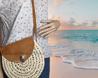 Palm leaf Bag, Round palm leaf bag,small palm leaf bag,handmade Crossbody bag,beach Summer Bag, Natural round Bag, Beach Bag, Handmade Bag