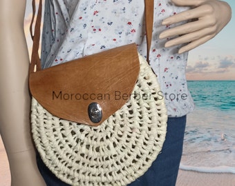 Palm leaf Bag, Roubd palm leaf bag,small palm leaf bag,handmade Crossbody bag,beach Summer Bag, Natural round Bag, Beach Bag, Handmade Bag