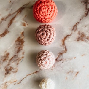 PATTERN, Baby Belly Balls
