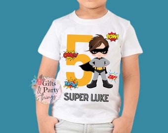 T-shirt personnalisé Superhero Boy N'IMPORTE QUEL NOM D'ÂGE | Tenue d'anniversaire de super-héros personnalisée | T-shirt super-héros | Fournitures de fête de super-héros