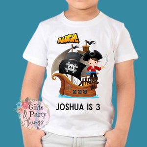 Enfant Attention J'ai 4 Ans 4 Anniversaire 4 Ans Cadeau Pirate T-Shirt