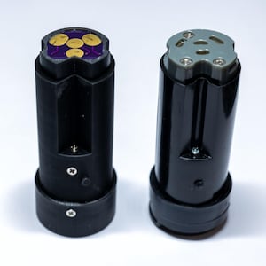 Savi&#39;s Workshop Custom Light Saber Rechargeable Battery Pack