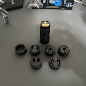 Savi&#39;s Workshop Custom Light Saber Rechargeable Battery Pack