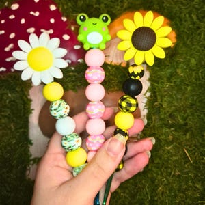 Sunflower/Daisy/Frog custom crochet hook