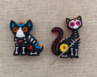 Sugar Skull Cat & Dog Needle Minder | Day of the Dead | Halloween | Magnetic Needle Minder | Needle Nanny | Keeper | Cover Minder | Frenchie