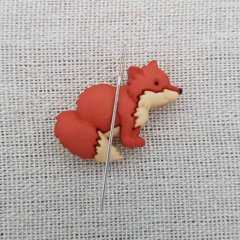 Woodland Creatures Needle Minder Fox Owl Hedgehog Deer Beaver Skunk Magnetic Needle Minder Needle Nanny Keeper Fox