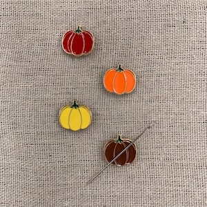 Mini Autumn Pumpkins Needle Minder | Fall | Halloween | Magnetic | Nanny | Keeper | Cover Minder