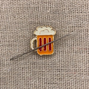 Beer Mug Needle Minder | Frosty | Brew | Brewski | Drink | Magnetic Needle Minder | Needle Nanny | Keeper | Cover Minder