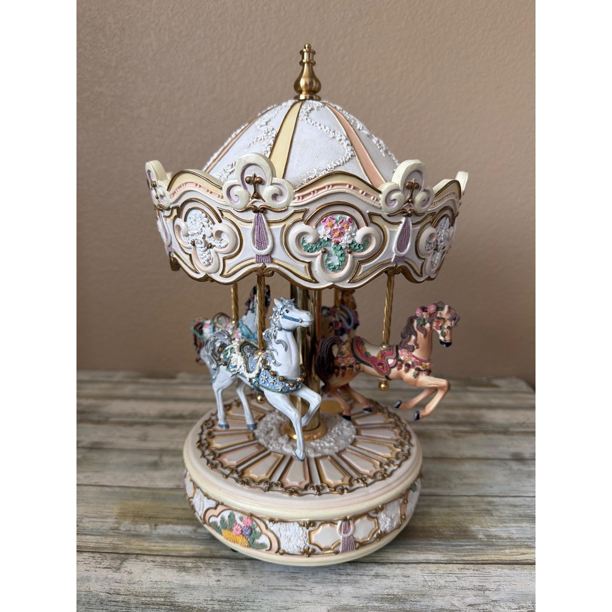San francisco music box carousel horse - Etsy 日本