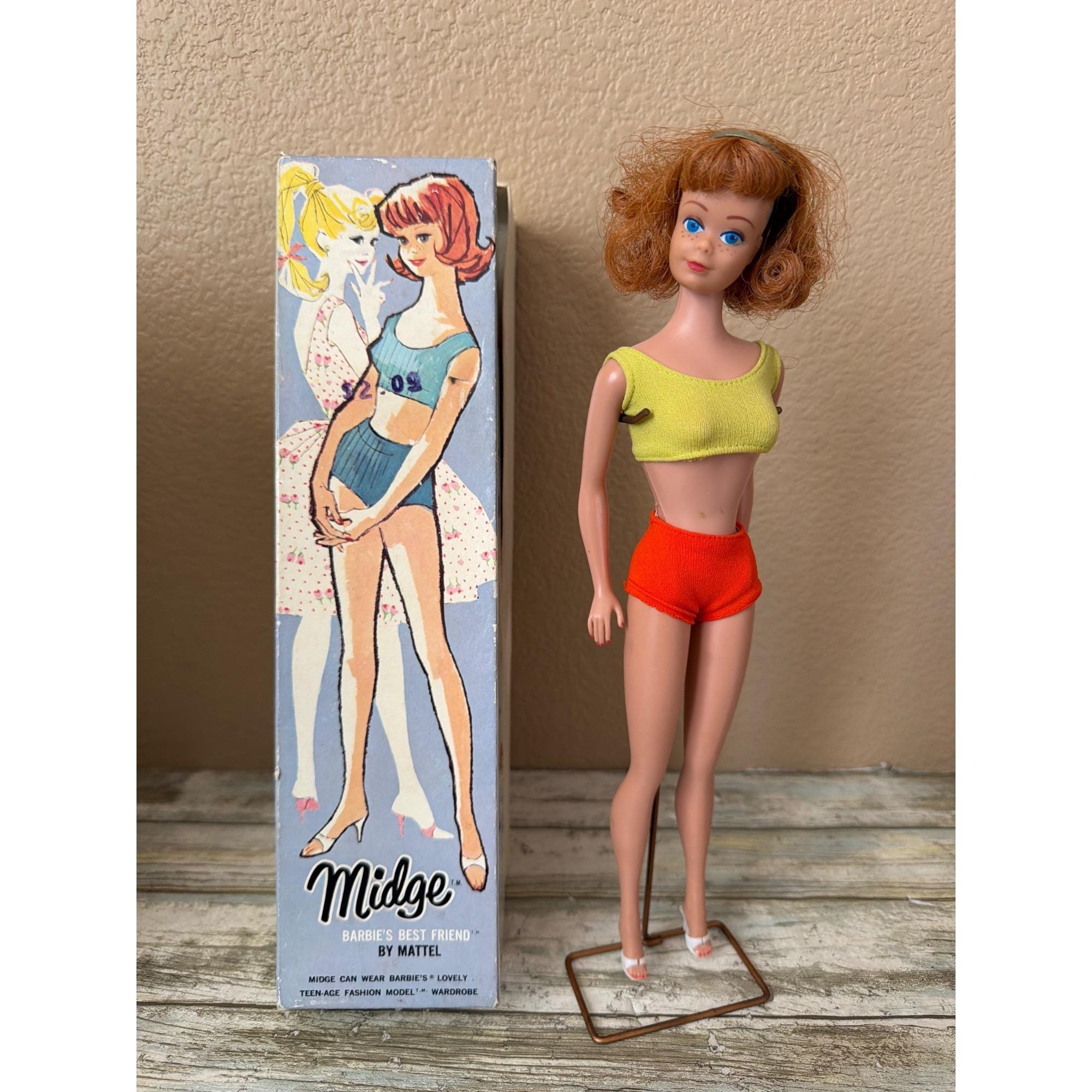 Poupée barbie repro bubble cut brunette scellée dans sa boîte un