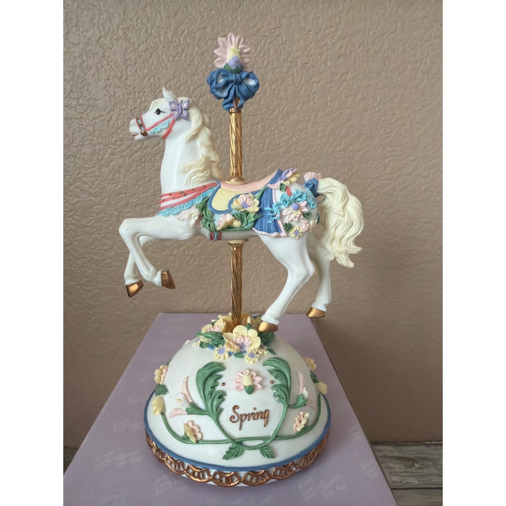 San francisco music box carousel horse - Etsy 日本