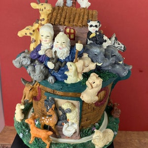Vintage Noah’s Ark Music Box - Love Makes the World Go Round