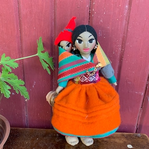 Peru Souvenir Doll, Hand Painted Peruvian Lady with Baby Traditional Costume Cloth Doll, 9” Folk Art Doll, Vintage 1960s