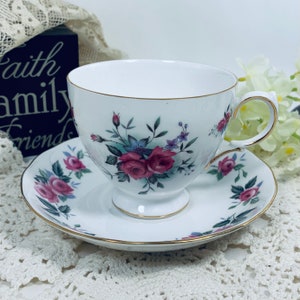 Queen Anne China Tea Cup and Saucer 8186 Pattern, Ridgeway Potteries