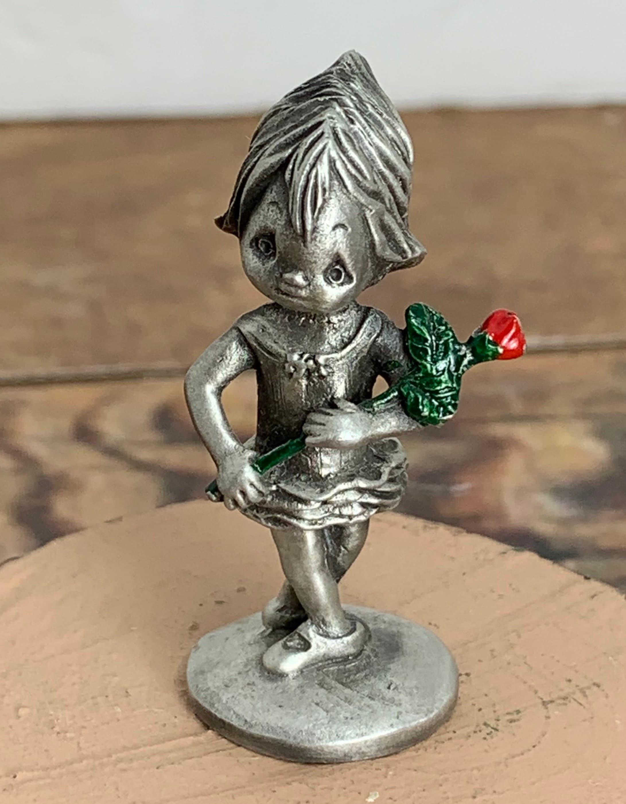 s1702 スコットランドのブローチ 鹿、アザミの透かし模様 MIZPAH社