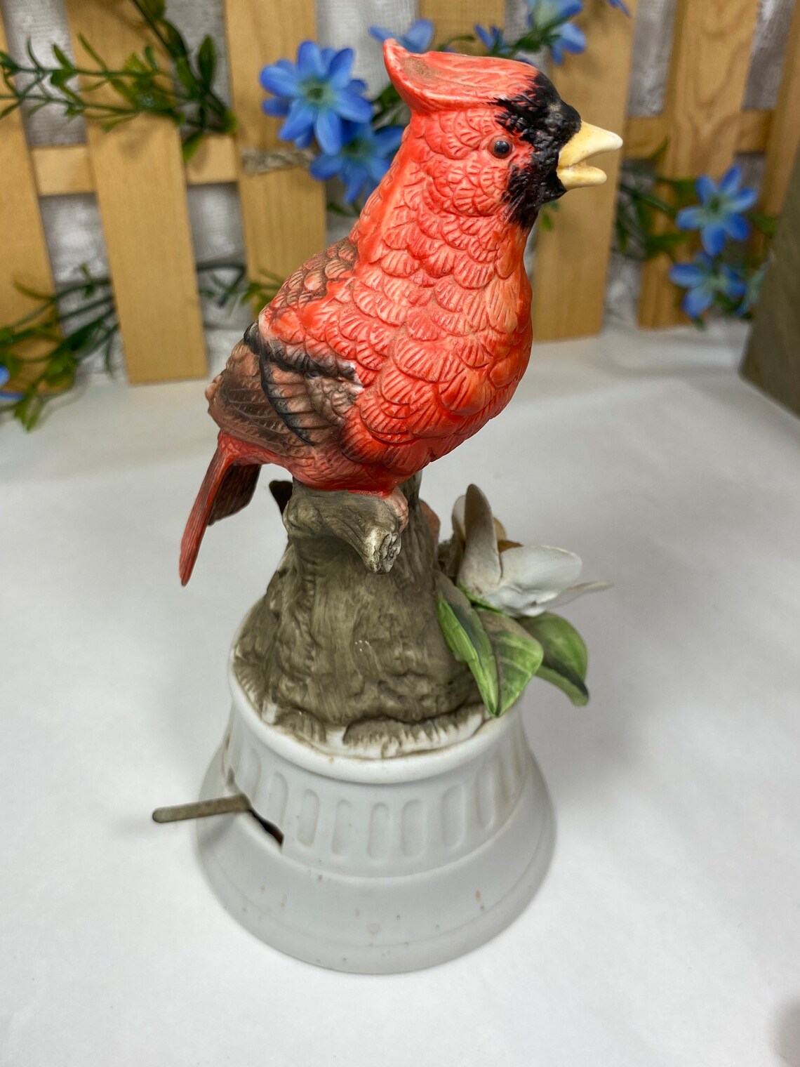 Royal Crown Red Cardinal Bird Figurine - Etsy