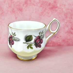 Elizabethan Fine China Tea Cup, Vintage Red Rose Tea Cup