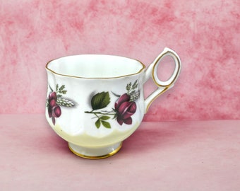 Elizabethan Fine China Tea Cup, Vintage Red Rose Tea Cup