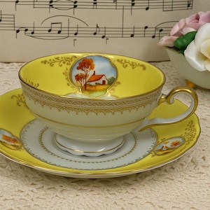 Gelbes Mokkatassen Set von Ucagco Occupied Japan, Miniature Tasse und Untertasse