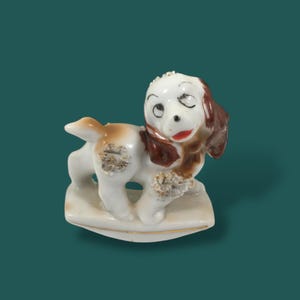 Vintage Porcelain Cocker Spaniel Figurine with Spaghetti Texture - made in Japan