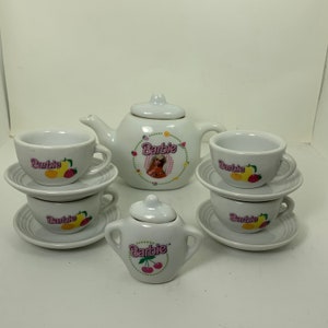 Juego de té Barbie de porcelana vintage de Chilton Toys