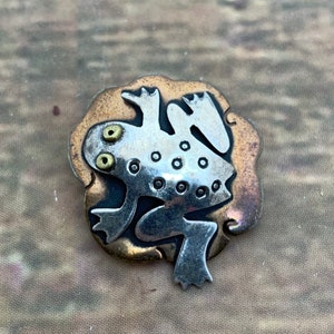 Far Fetched ブローチ Far fetched jewelry - Etsy 日本