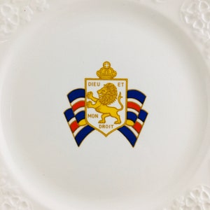 Vintage Bundles For Britain Plate Mfd by STEUBENVILLE Lions Brigade White Plate, Dieu Et Mon Droit image 2