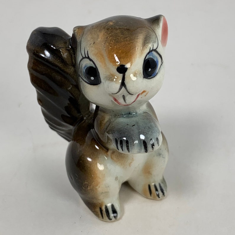 Vintage Squirrel Ceramic Figurine Hand Painted Figurines & Knick Knacks Collectibles
