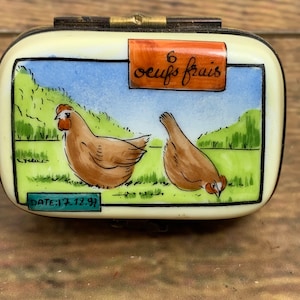 Limoges Trinket Box, Peint Main Rochard Limoges France Egg Carton with Eggs Trinket Box