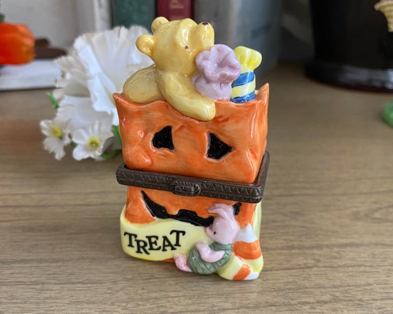 Vintage Winnie the Pooh Porcelain Halloween Trink… - image 1