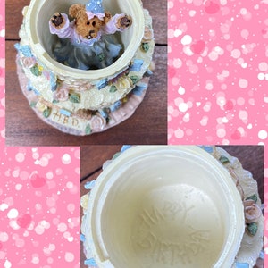 Boyds Bears Birthday Figurine - Bailey’s Frosted Cottage (2001) image 2