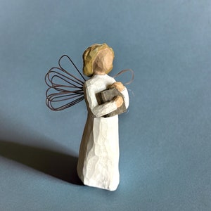 Angel of Learning Figurine - Susan Lordi 1999 - Willow Tree Angel Figurine - Excellent Condition