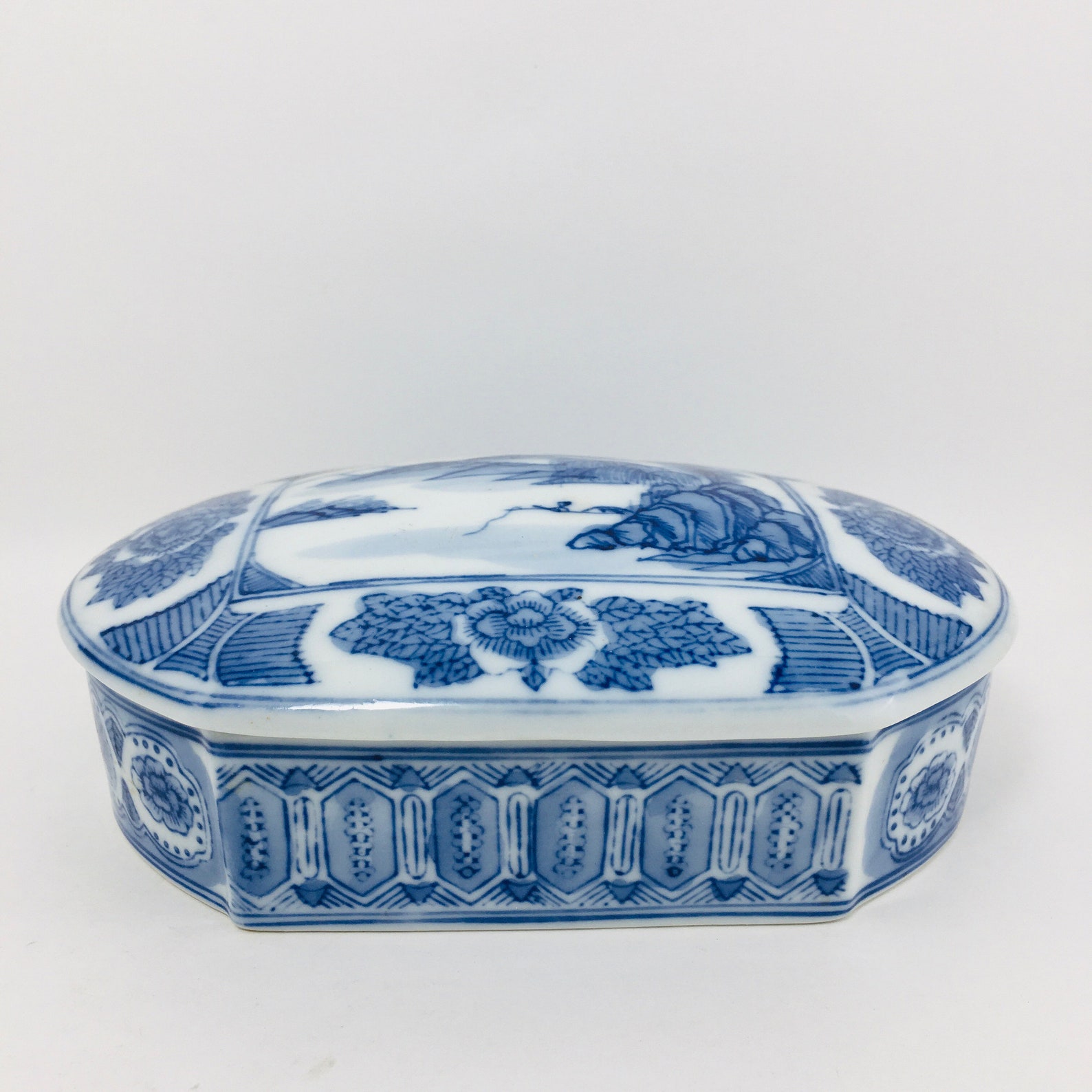 Vintage Lidded Porcelain Box Jewelry Keepsake Box Blue Asian Etsy