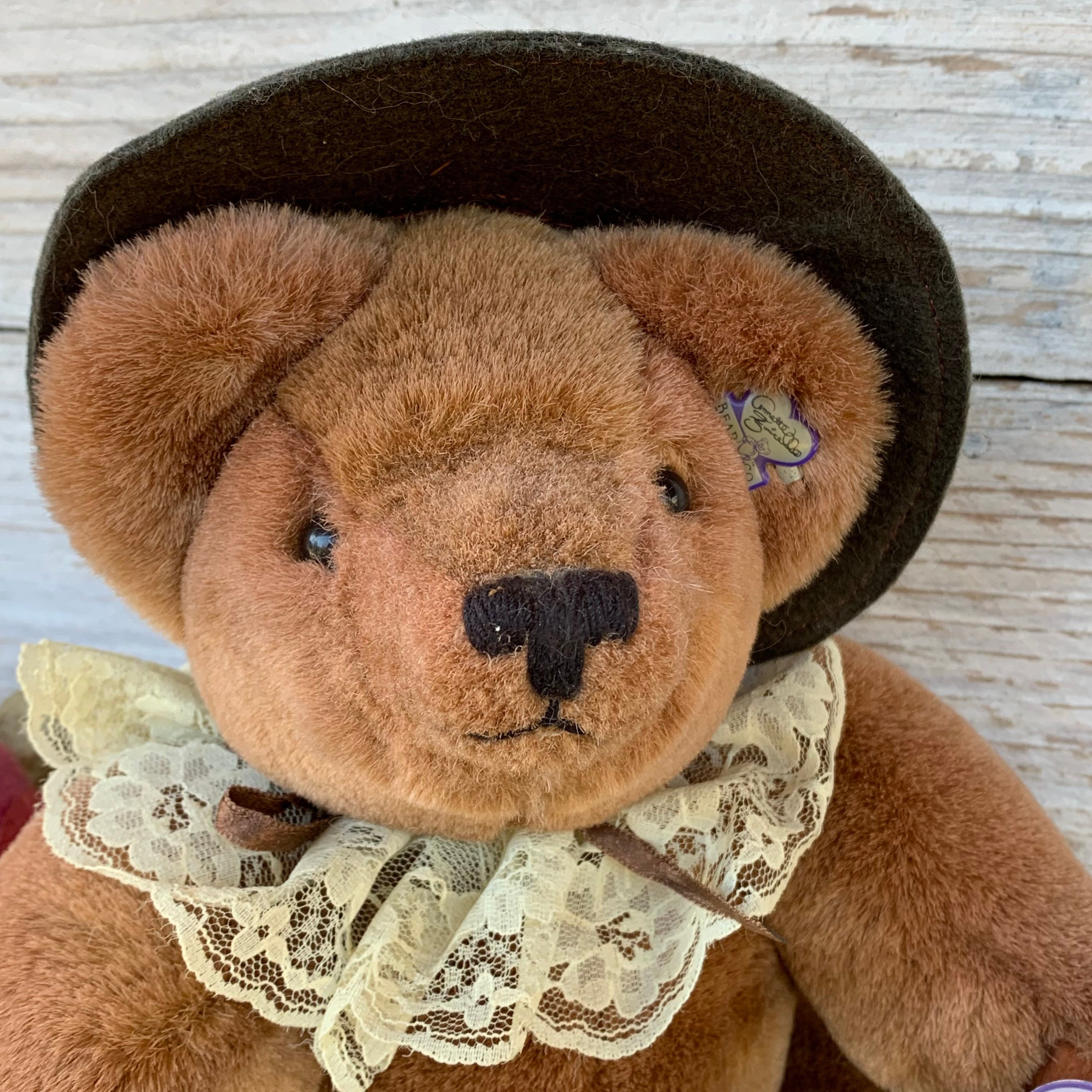 アネット・ファニセロ コレクタブルベア ポーズを取れる