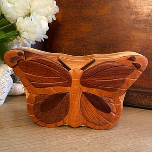 Butterfly Wooden Puzzle Box Gift Box - Hand Carved Butterfly Jewelry Box