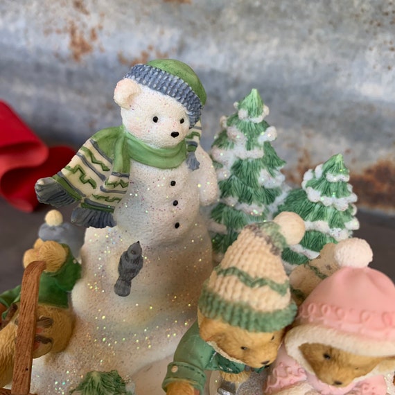 ティディベアTender Heart Treasures, Ltd.レースつなぎ Amazon.com: Cherished Teddies Marie Friendship Is a Special Treat