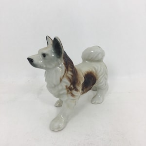 Alaskan Malemute Siberian Husky Dog Figurine Spitz