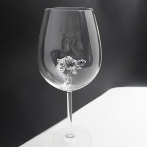 The 3D Stemmed Sea Turtle Wine Glass™ Crystal - Featured On Delish.com, HouseBeautiful.com & People Magazine/People.com
