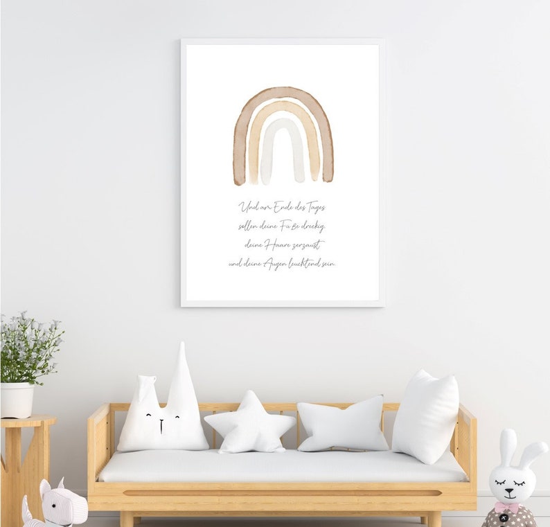 May include: A watercolour rainbow print with a quote in German that reads "Und am Ende des Tages sollen deine F&uuml;&szlig;e dreckig, deine Haare zerzaust und deine Augen leuchtend sein."